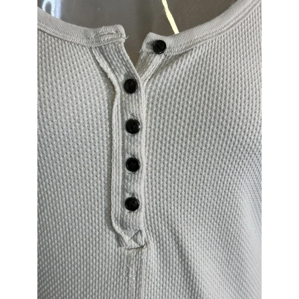 Free People Newbie Thermal Alpine Henley Top Women Medium Cuffs‎ Cream Cozy